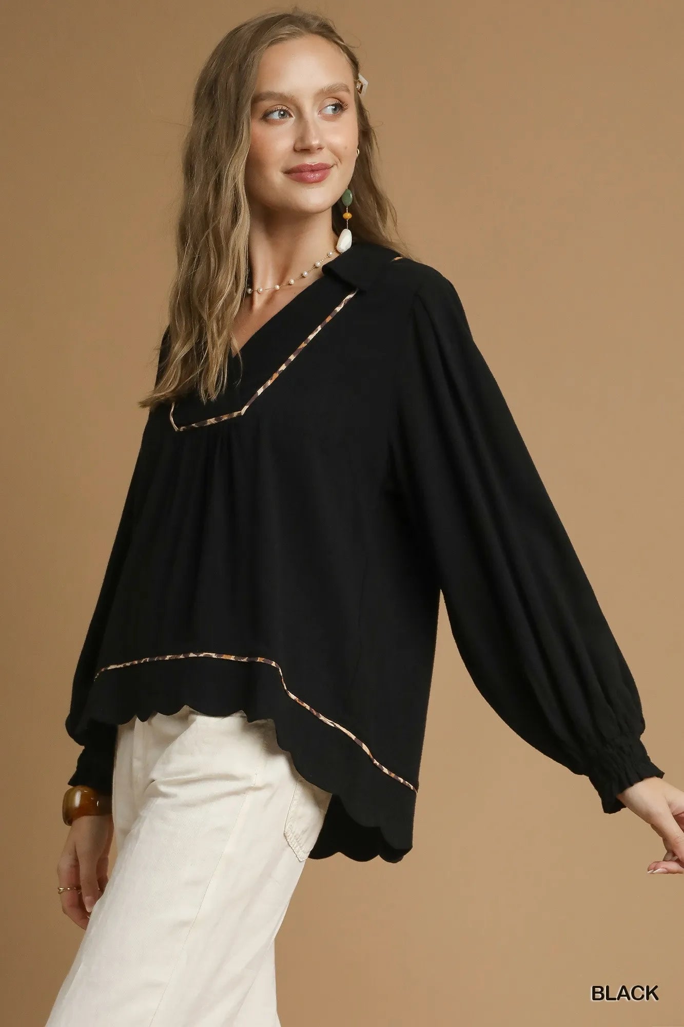 Umgee Full Size Linen Scallop Hem Blouse with Contrast Trim Plus Size - Oneira Fashions