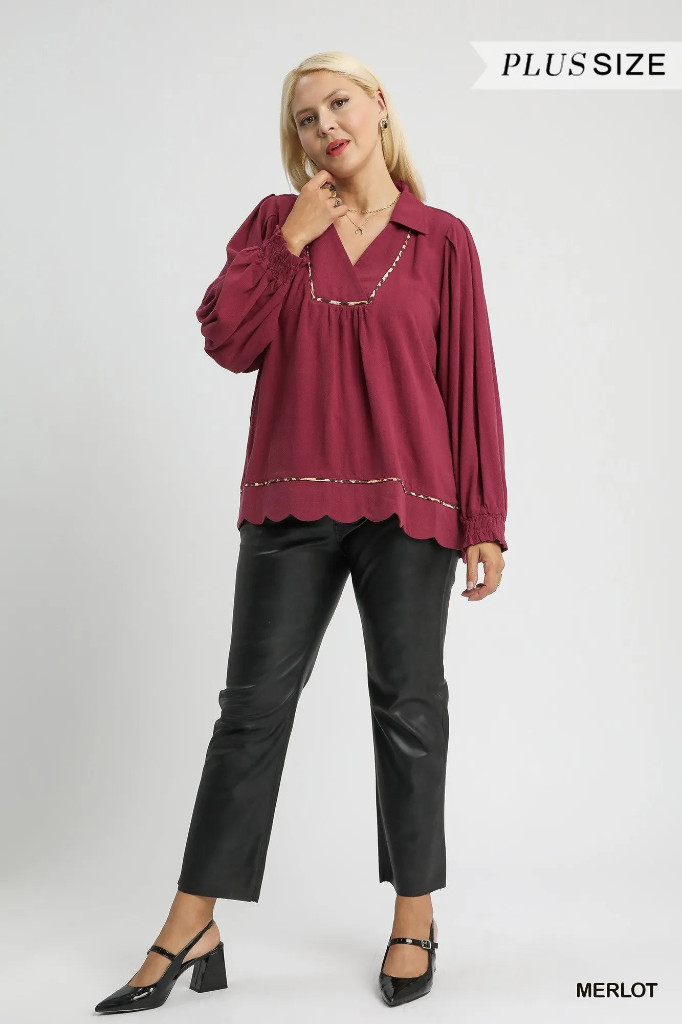 Umgee Full Size Linen Scallop Hem Blouse with Contrast Trim Plus Size - Oneira Fashions