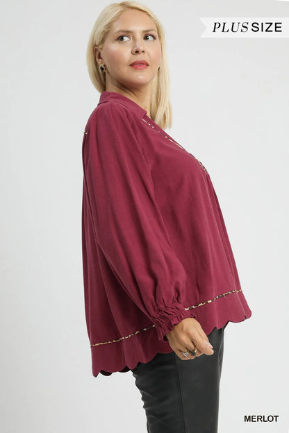 Umgee Full Size Linen Scallop Hem Blouse with Contrast Trim Plus Size - Oneira Fashions