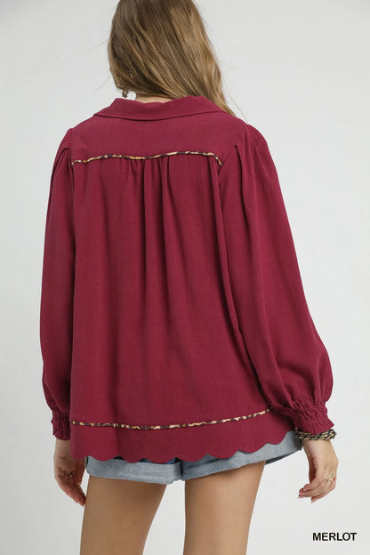 Umgee Full Size Linen Scallop Hem Blouse with Contrast Trim Plus Size - Oneira Fashions